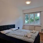 Lakeview With Self Check-in & Private Parking On Request