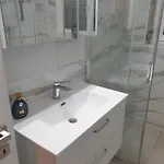 Lakeview With Self Check-in & Private Parking On Request